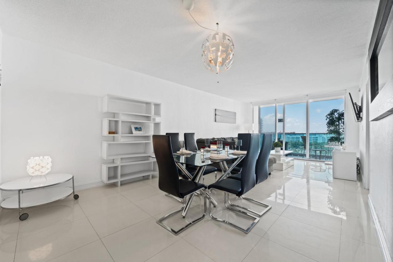 Luxury Beachfront Condo Private Beach Access, Pool & Game Room!!! ハリウッド エクステリア 写真