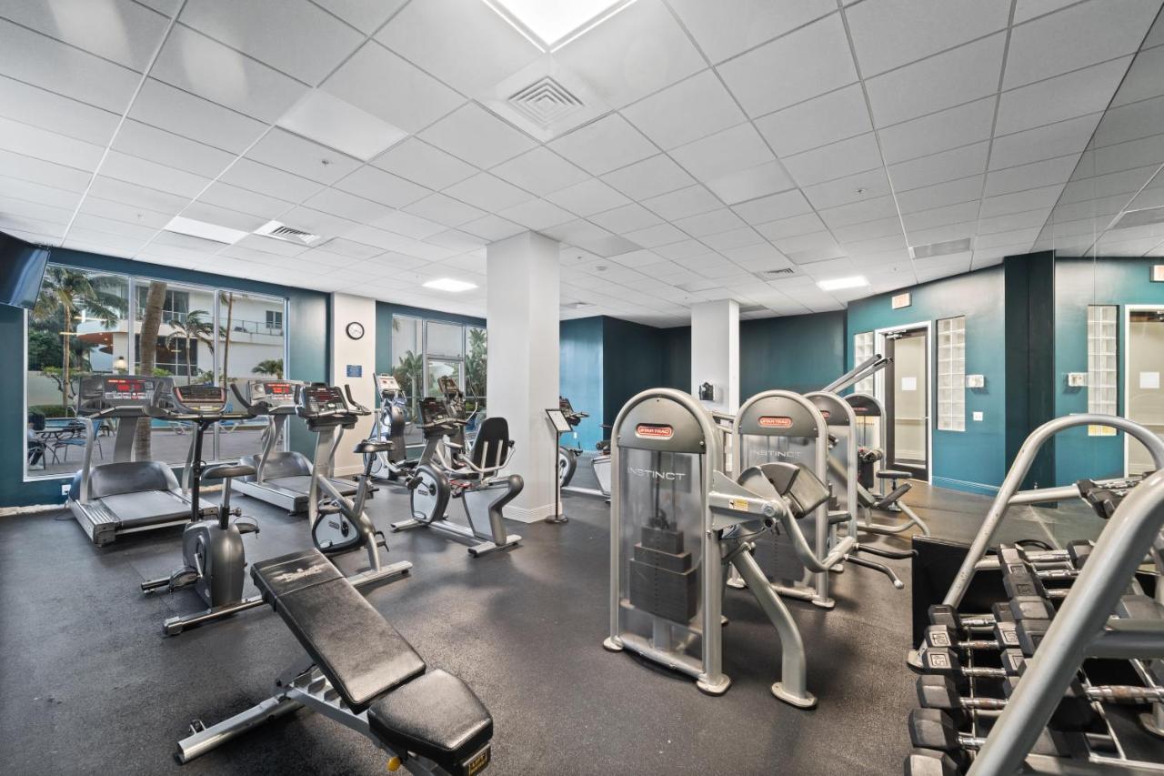 Luxury Beachfront Condo Private Beach Access, Pool & Game Room!!! ハリウッド エクステリア 写真