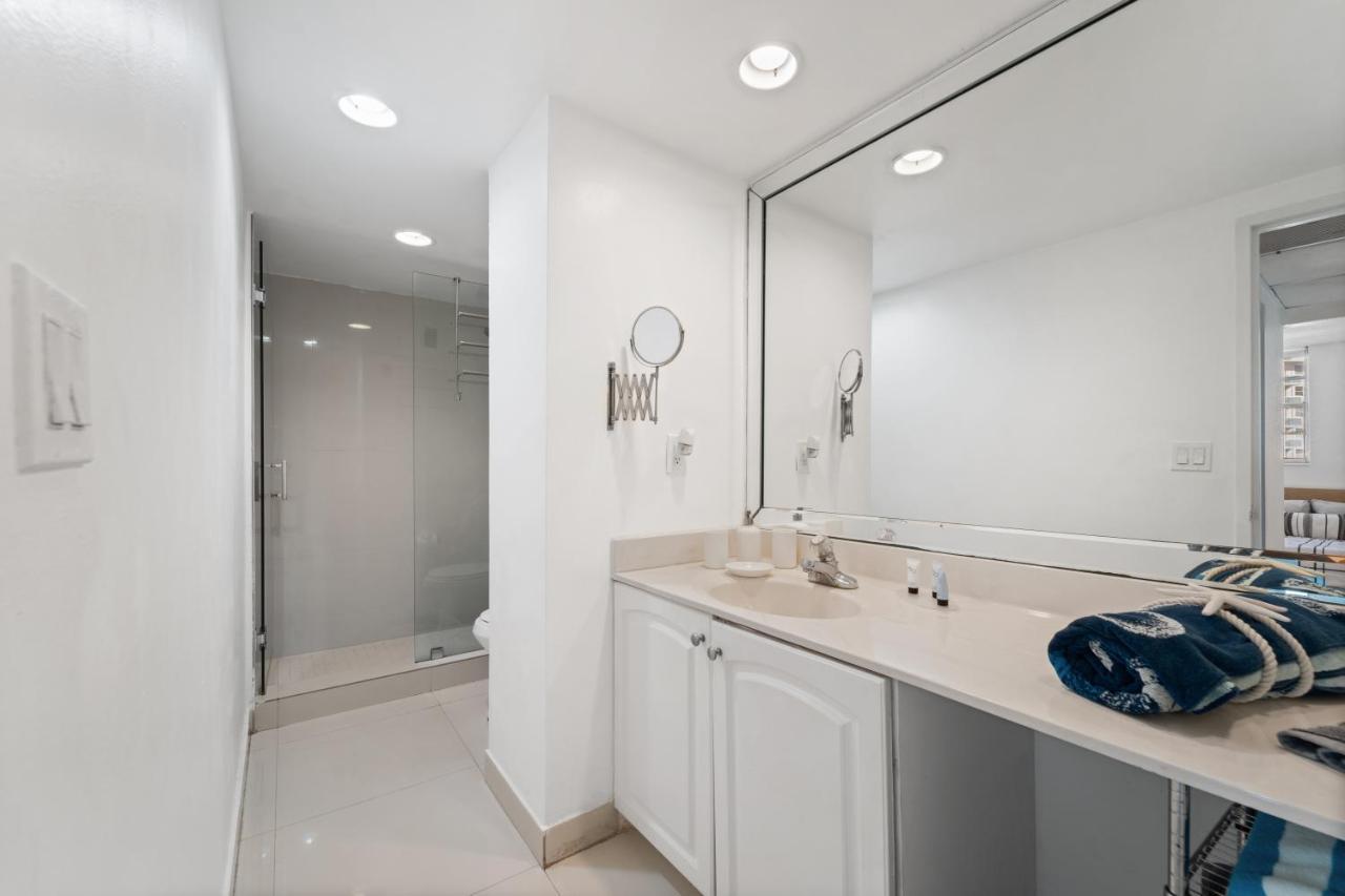 Luxury Beachfront Condo Private Beach Access, Pool & Game Room!!! ハリウッド エクステリア 写真