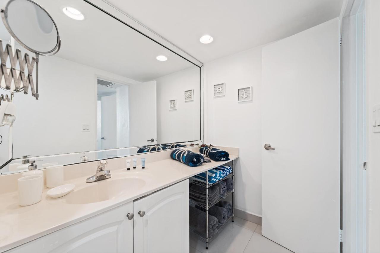 Luxury Beachfront Condo Private Beach Access, Pool & Game Room!!! ハリウッド エクステリア 写真