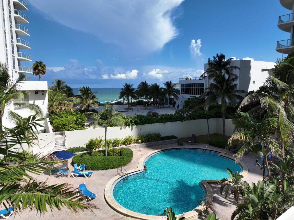 Luxury Beachfront Condo Private Beach Access, Pool & Game Room!!! ハリウッド エクステリア 写真