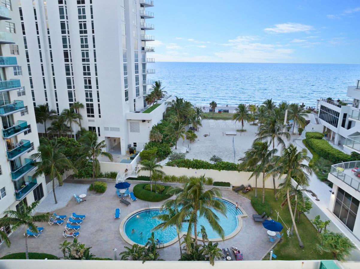Luxury Beachfront Condo Private Beach Access, Pool & Game Room!!! ハリウッド エクステリア 写真